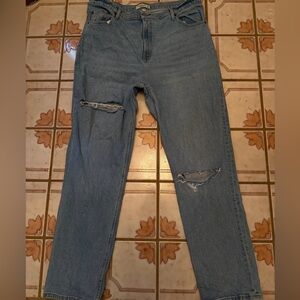 Abercrombie & Fitch Curve Love the 90s Straight Ultra‎ High-Rise Jeans